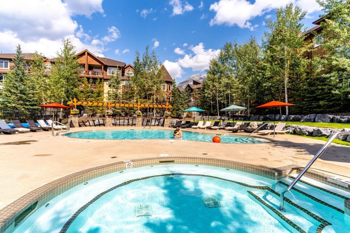 The Raven Suite At Stoneridge Mountain Resort Canmore Bagian luar foto