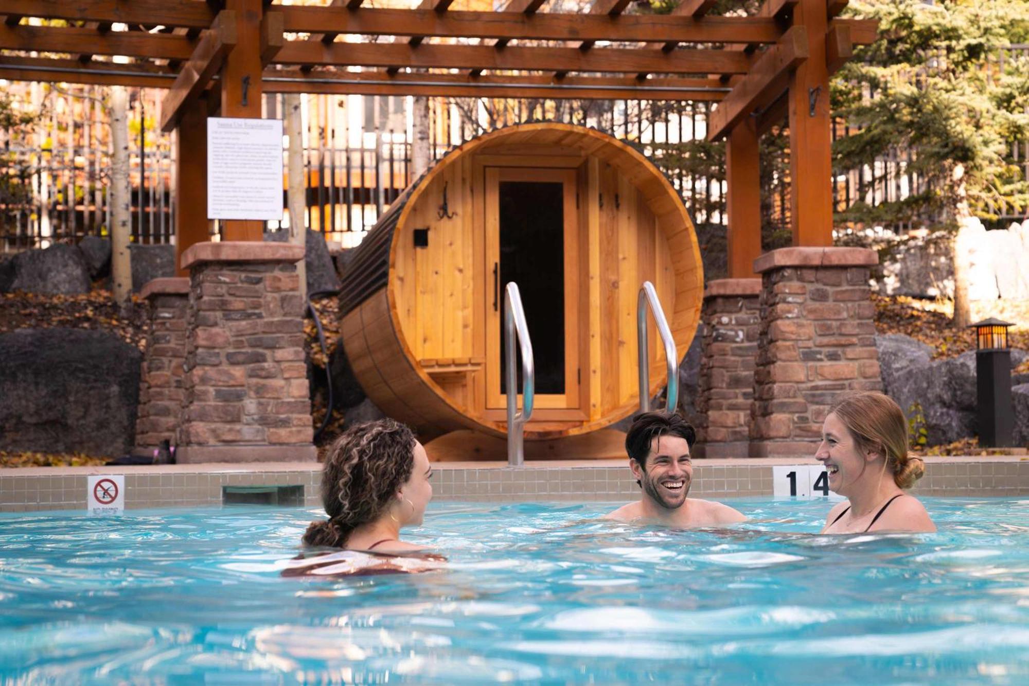 The Raven Suite At Stoneridge Mountain Resort Canmore Bagian luar foto